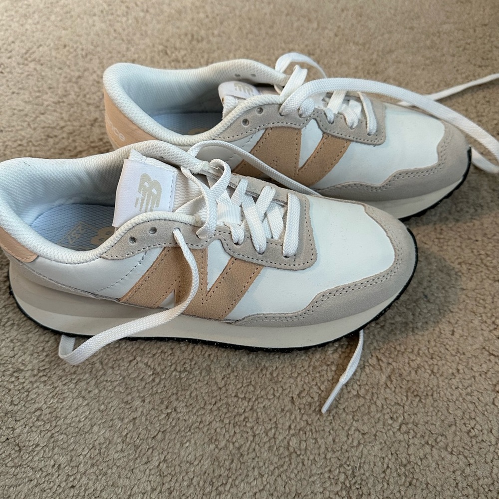 New Balance 237 like new